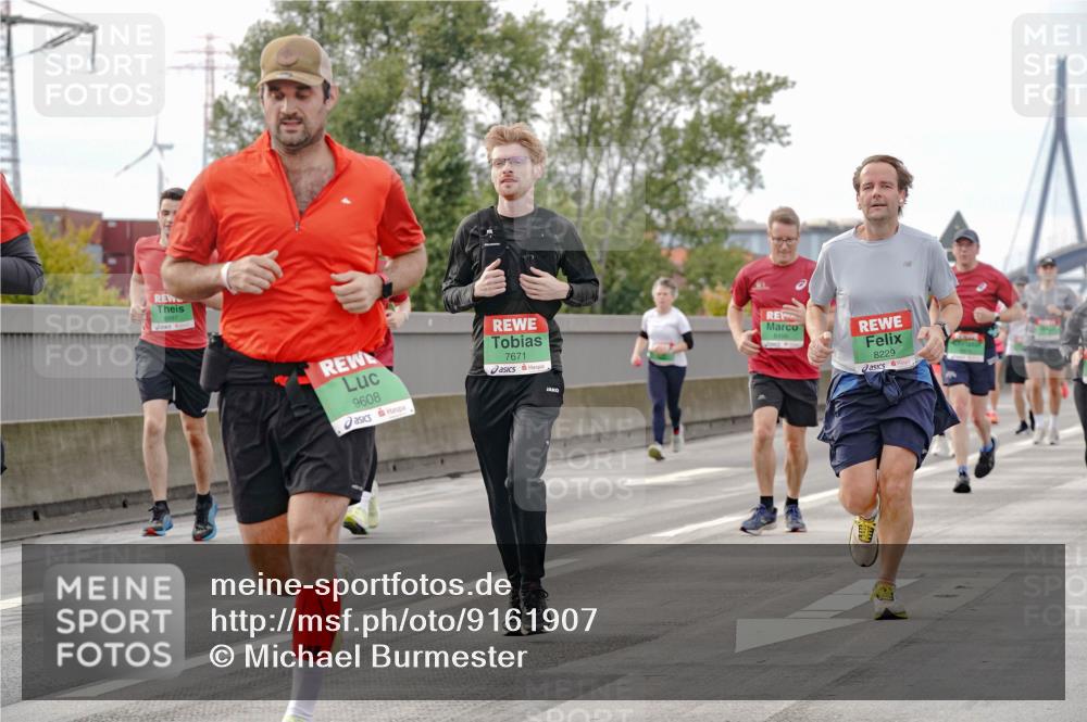03.10.2025 - Köhlbrandbrückenlauf Michael Burmester http://msf.ph/oto/9161907 03.10.2025 16:02:21 Position 3 9608, 7671, 8229 meine-sportfotos.de