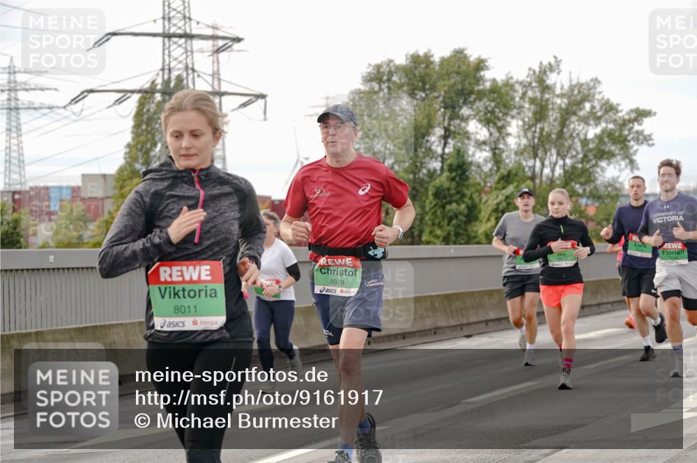 03.10.2025 - Köhlbrandbrückenlauf Michael Burmester http://msf.ph/oto/9161917 03.10.2025 16:02:28 Position 3 8011, 8978 meine-sportfotos.de