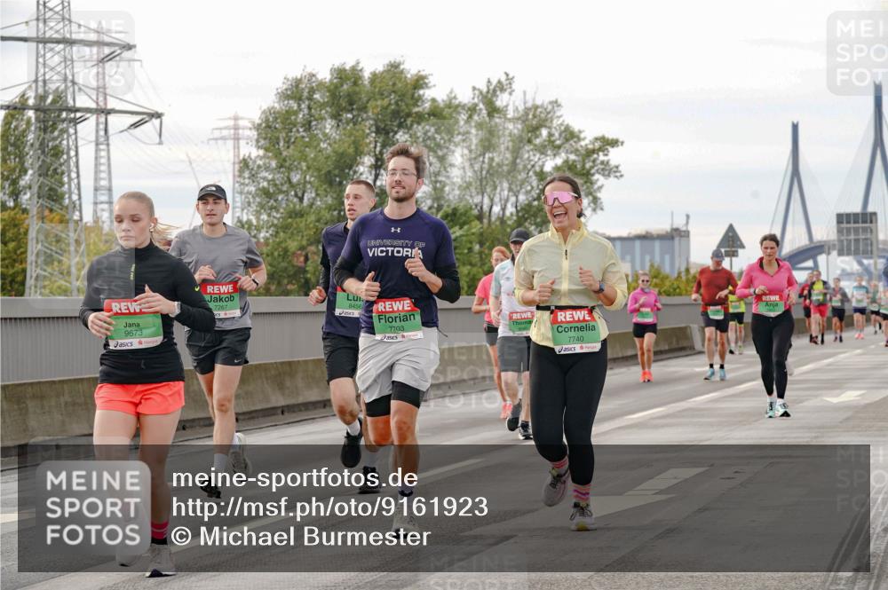 03.10.2025 - Köhlbrandbrückenlauf Michael Burmester http://msf.ph/oto/9161923 03.10.2025 16:02:31 Position 3 9673, 8456, 7267, 7703, 7740 meine-sportfotos.de