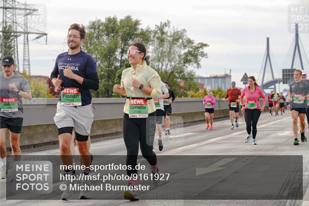 03.10.2025 - Köhlbrandbrückenlauf Michael Burmester http://msf.ph/oto/9161927 03.10.2025 16:02:32 Position 3 7267, 7703, 7740 meine-sportfotos.de