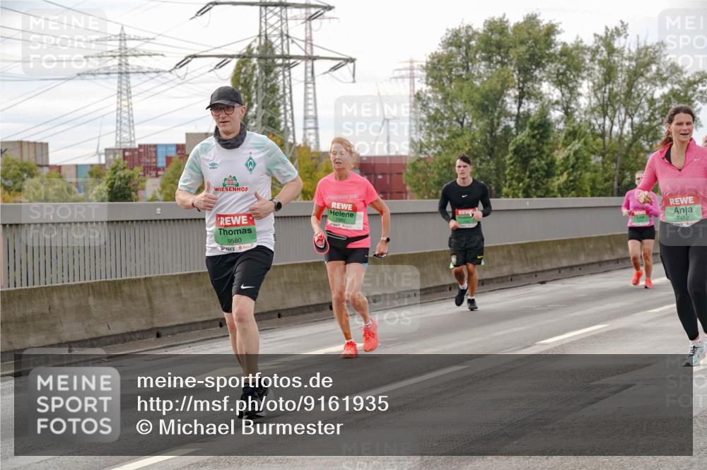 03.10.2025 - Köhlbrandbrückenlauf Michael Burmester http://msf.ph/oto/9161935 03.10.2025 16:02:36 Position 3 9580, 7992, 7412 meine-sportfotos.de
