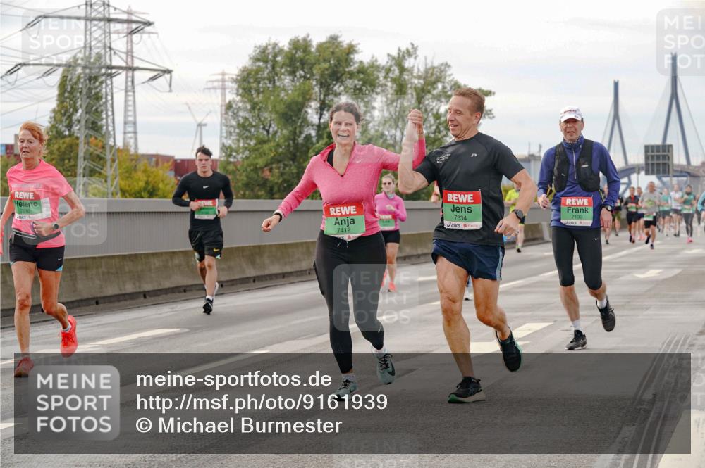 03.10.2025 - Köhlbrandbrückenlauf Michael Burmester http://msf.ph/oto/9161939 03.10.2025 16:02:38 Position 3 7992, 7412, 7334, 7133 meine-sportfotos.de