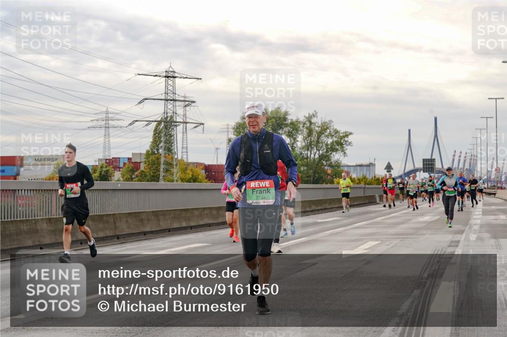 03.10.2025 - Köhlbrandbrückenlauf Michael Burmester http://msf.ph/oto/9161950 03.10.2025 16:02:41 Position 3 7133 meine-sportfotos.de