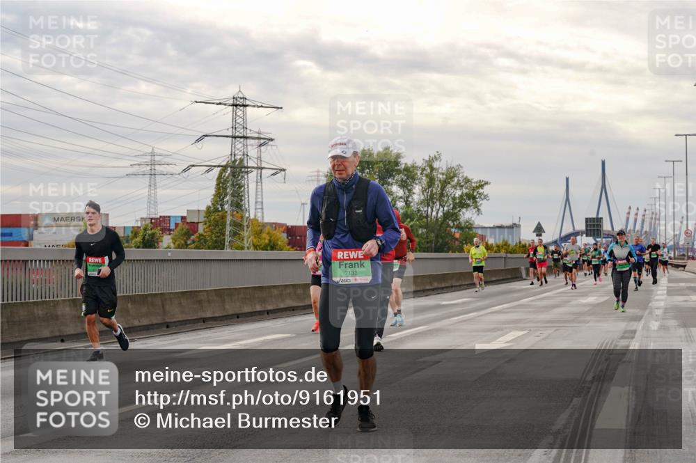 03.10.2025 - Köhlbrandbrückenlauf Michael Burmester http://msf.ph/oto/9161951 03.10.2025 16:02:41 Position 3 7133 meine-sportfotos.de