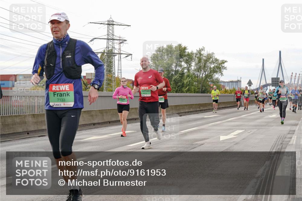 03.10.2025 - Köhlbrandbrückenlauf Michael Burmester http://msf.ph/oto/9161953 03.10.2025 16:02:42 Position 3 7133, 8214 meine-sportfotos.de