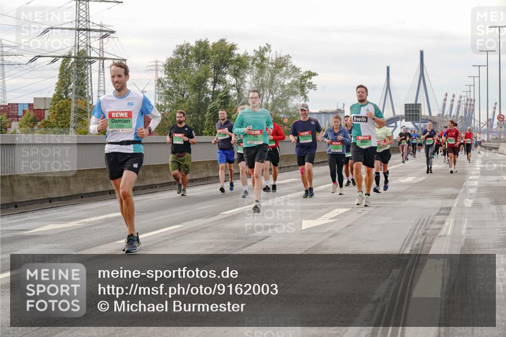 03.10.2025 - Köhlbrandbrückenlauf Michael Burmester http://msf.ph/oto/9162003 03.10.2025 16:03:01 Position 3 7383 meine-sportfotos.de