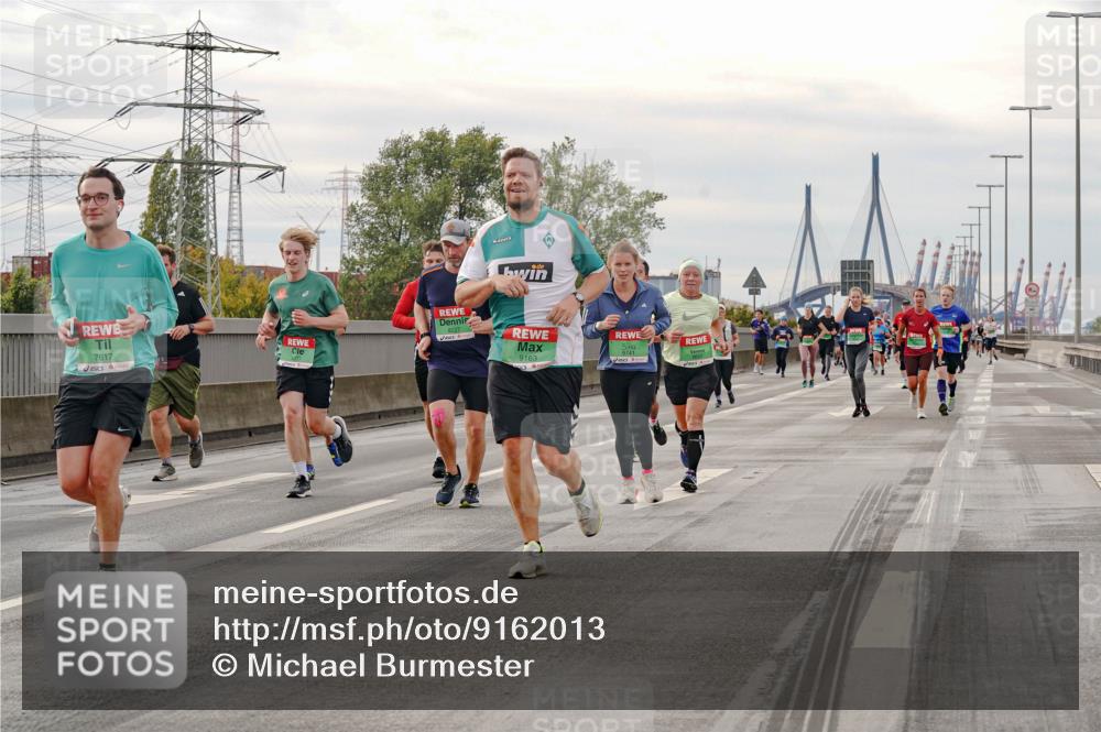 03.10.2025 - Köhlbrandbrückenlauf Michael Burmester http://msf.ph/oto/9162013 03.10.2025 16:03:04 Position 3 7617, 9741, 9163 meine-sportfotos.de