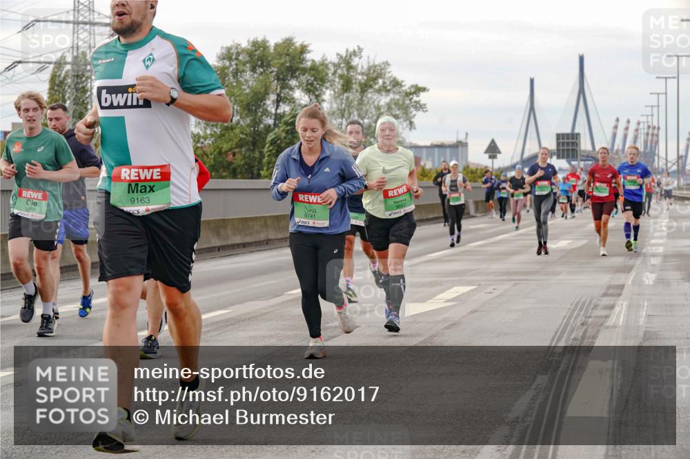 03.10.2025 - Köhlbrandbrückenlauf Michael Burmester http://msf.ph/oto/9162017 03.10.2025 16:03:06 Position 3 9337, 9163, 9741, 9682 meine-sportfotos.de