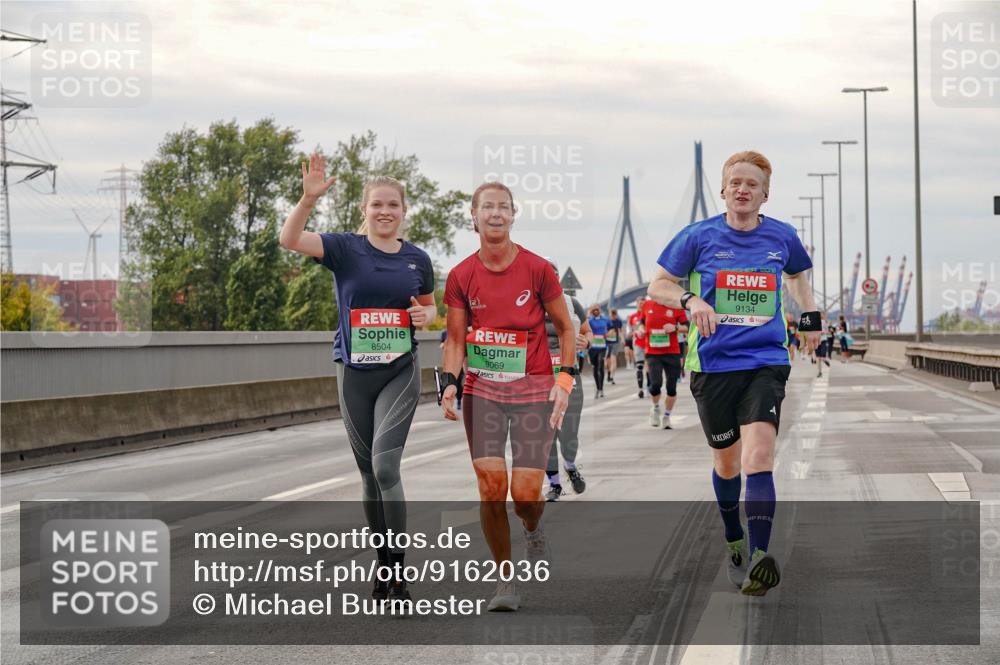 03.10.2025 - Köhlbrandbrückenlauf Michael Burmester http://msf.ph/oto/9162036 03.10.2025 16:03:12 Position 3 8504, 9069, 2016, 9134 meine-sportfotos.de