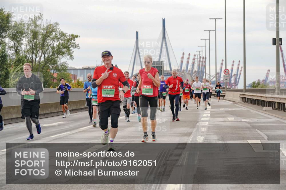 03.10.2025 - Köhlbrandbrückenlauf Michael Burmester http://msf.ph/oto/9162051 03.10.2025 16:03:18 Position 3 8192, 7430 meine-sportfotos.de
