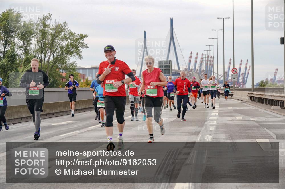03.10.2025 - Köhlbrandbrückenlauf Michael Burmester http://msf.ph/oto/9162053 03.10.2025 16:03:18 Position 3 8457, 8192, 7430, 12, 5 meine-sportfotos.de