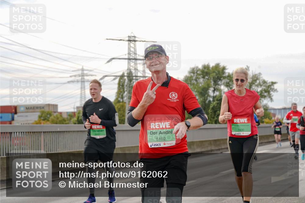 03.10.2025 - Köhlbrandbrückenlauf Michael Burmester http://msf.ph/oto/9162062 03.10.2025 16:03:22 Position 3 6457, 8192, 7430 meine-sportfotos.de