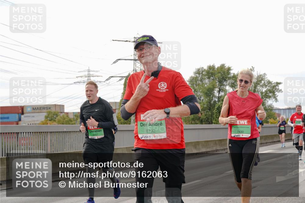 03.10.2025 - Köhlbrandbrückenlauf Michael Burmester http://msf.ph/oto/9162063 03.10.2025 16:03:22 Position 3 8457, 8192, 7430 meine-sportfotos.de