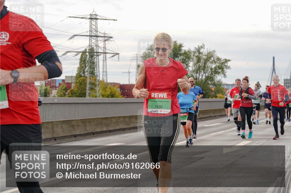 03.10.2025 - Köhlbrandbrückenlauf Michael Burmester http://msf.ph/oto/9162066 03.10.2025 16:03:23 Position 3 7430 meine-sportfotos.de