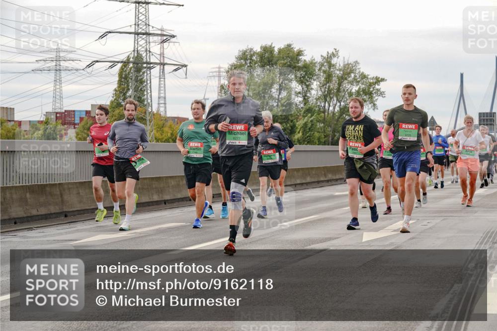 03.10.2025 - Köhlbrandbrückenlauf Michael Burmester http://msf.ph/oto/9162118 03.10.2025 16:03:41 Position 3 8277, 9722 meine-sportfotos.de