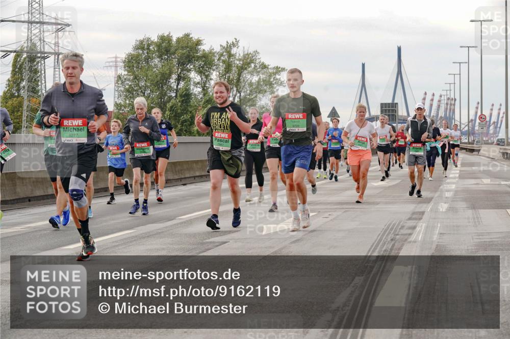 03.10.2025 - Köhlbrandbrückenlauf Michael Burmester http://msf.ph/oto/9162119 03.10.2025 16:03:42 Position 3 8277, 9722 meine-sportfotos.de