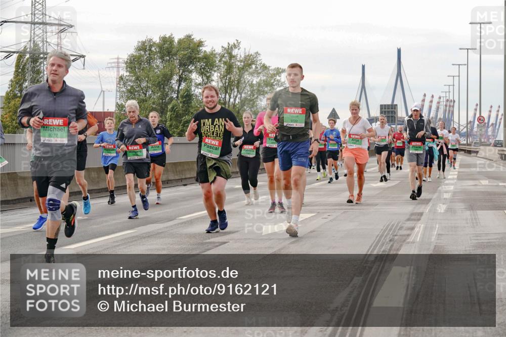 03.10.2025 - Köhlbrandbrückenlauf Michael Burmester http://msf.ph/oto/9162121 03.10.2025 16:03:42 Position 3 8277, 9722 meine-sportfotos.de