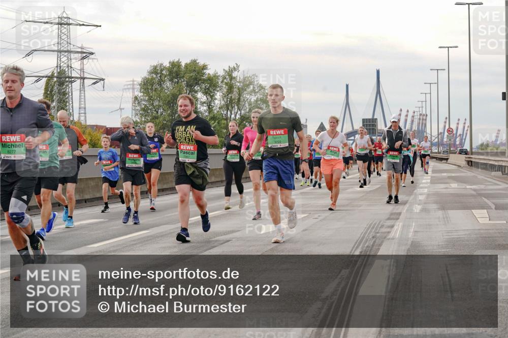 03.10.2025 - Köhlbrandbrückenlauf Michael Burmester http://msf.ph/oto/9162122 03.10.2025 16:03:42 Position 3 8277, 9722 meine-sportfotos.de