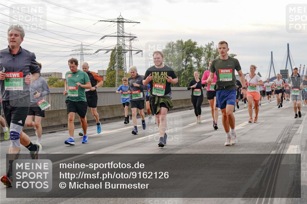 03.10.2025 - Köhlbrandbrückenlauf Michael Burmester http://msf.ph/oto/9162126 03.10.2025 16:03:43 Position 3 8277, 7748, 9722 meine-sportfotos.de