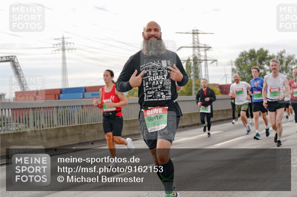 03.10.2025 - Köhlbrandbrückenlauf Michael Burmester http://msf.ph/oto/9162153 03.10.2025 16:03:52 Position 3 9056 meine-sportfotos.de