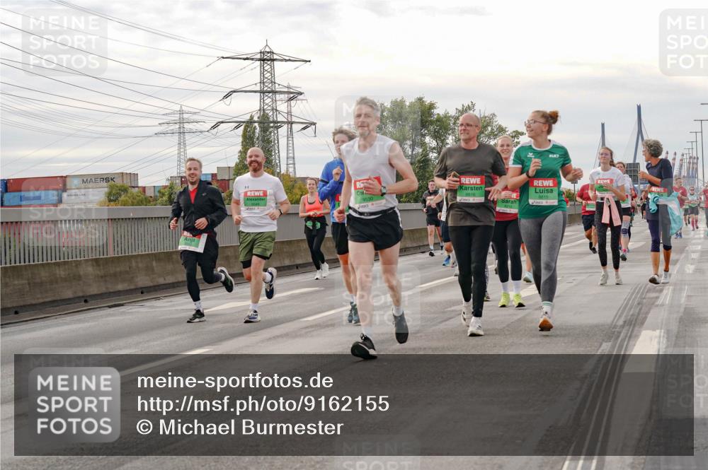 03.10.2025 - Köhlbrandbrückenlauf Michael Burmester http://msf.ph/oto/9162155 03.10.2025 16:03:53 Position 3 1, 8816, 9530, 8815 meine-sportfotos.de