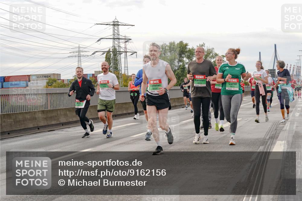 03.10.2025 - Köhlbrandbrückenlauf Michael Burmester http://msf.ph/oto/9162156 03.10.2025 16:03:53 Position 3 9530, 8816, 8215, 8815, 7 meine-sportfotos.de