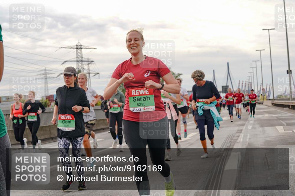 03.10.2025 - Köhlbrandbrückenlauf Michael Burmester http://msf.ph/oto/9162169 03.10.2025 16:03:56 Position 3 8027, 8215 meine-sportfotos.de