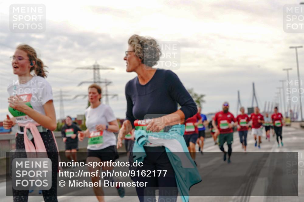03.10.2025 - Köhlbrandbrückenlauf Michael Burmester http://msf.ph/oto/9162177 03.10.2025 16:03:59 Position 3  meine-sportfotos.de