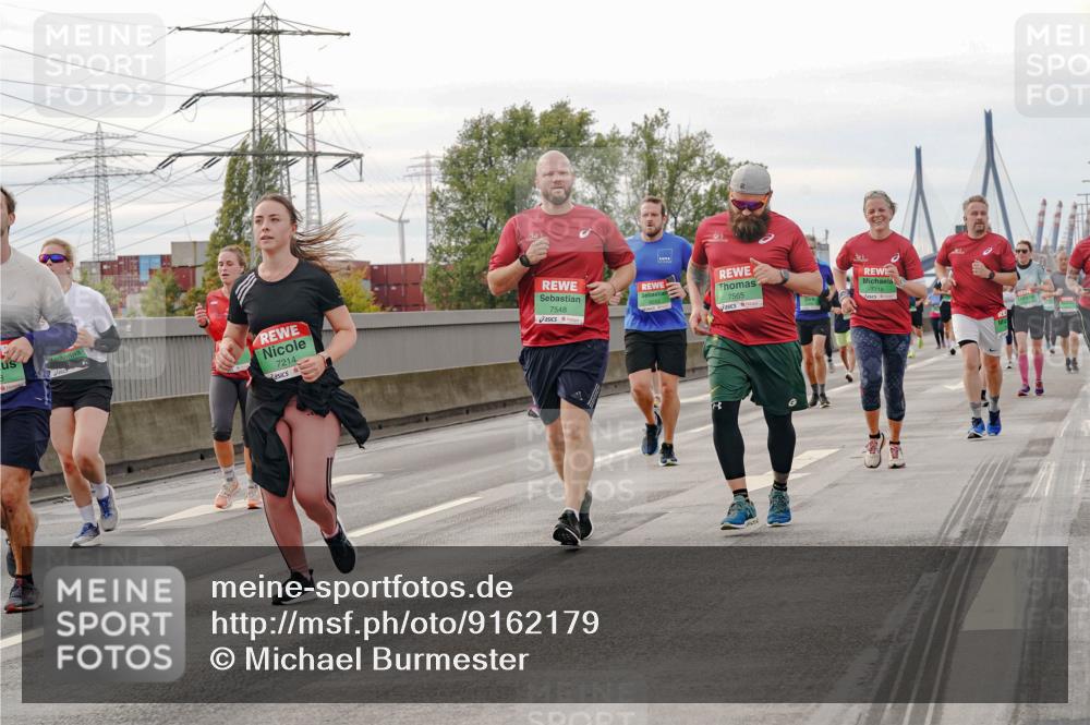 03.10.2025 - Köhlbrandbrückenlauf Michael Burmester http://msf.ph/oto/9162179 03.10.2025 16:04:01 Position 3 7214, 7548, 3, 7565, 7718 meine-sportfotos.de