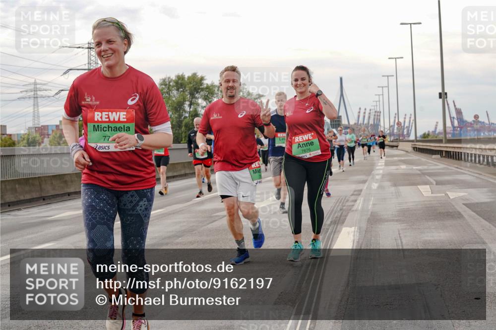 03.10.2025 - Köhlbrandbrückenlauf Michael Burmester http://msf.ph/oto/9162197 03.10.2025 16:04:05 Position 3 77, 7676 meine-sportfotos.de