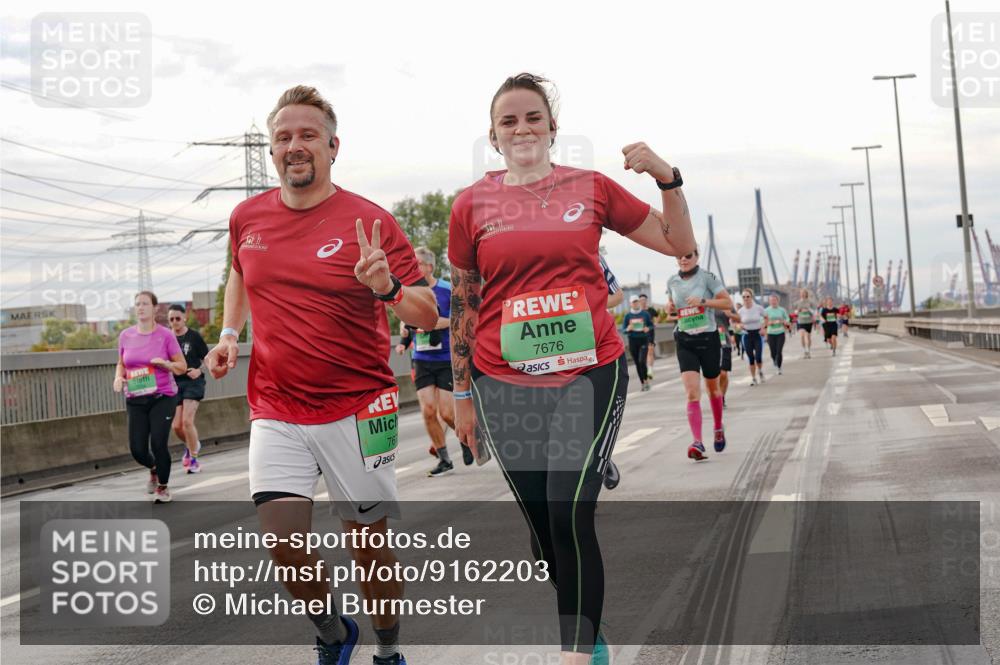 03.10.2025 - Köhlbrandbrückenlauf Michael Burmester http://msf.ph/oto/9162203 03.10.2025 16:04:06 Position 3 76, 7676 meine-sportfotos.de