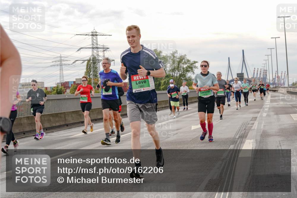 03.10.2025 - Köhlbrandbrückenlauf Michael Burmester http://msf.ph/oto/9162206 03.10.2025 16:04:08 Position 3 7960, 7875 meine-sportfotos.de