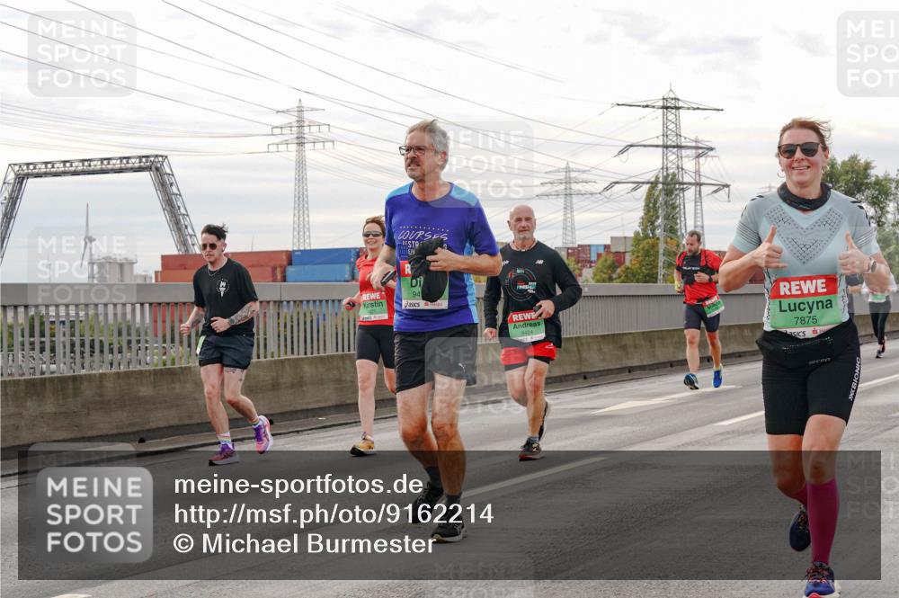 03.10.2025 - Köhlbrandbrückenlauf Michael Burmester http://msf.ph/oto/9162214 03.10.2025 16:04:10 Position 3 94, 9424, 7875 meine-sportfotos.de