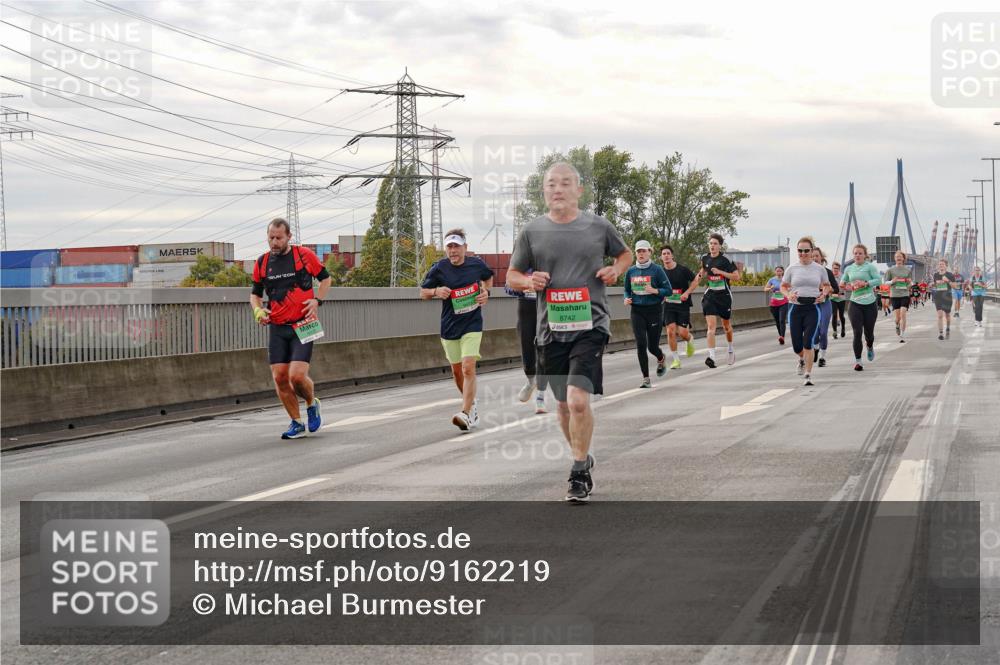 03.10.2025 - Köhlbrandbrückenlauf Michael Burmester http://msf.ph/oto/9162219 03.10.2025 16:04:11 Position 3 8742 meine-sportfotos.de