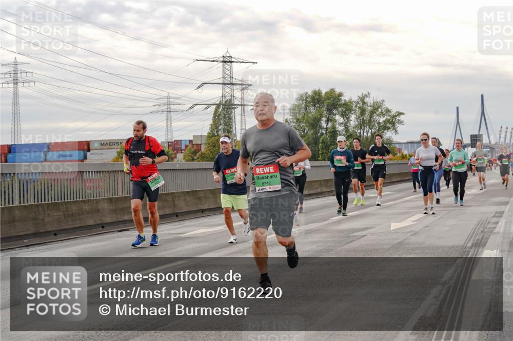 03.10.2025 - Köhlbrandbrückenlauf Michael Burmester http://msf.ph/oto/9162220 03.10.2025 16:04:12 Position 3 8742 meine-sportfotos.de