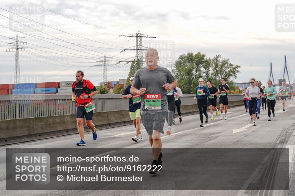 03.10.2025 - Köhlbrandbrückenlauf Michael Burmester http://msf.ph/oto/9162222 03.10.2025 16:04:12 Position 3 9472, 8742 meine-sportfotos.de