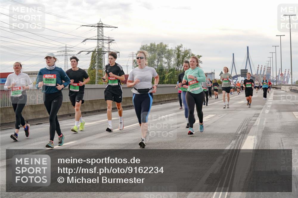 03.10.2025 - Köhlbrandbrückenlauf Michael Burmester http://msf.ph/oto/9162234 03.10.2025 16:04:16 Position 3 7119, 8450 meine-sportfotos.de