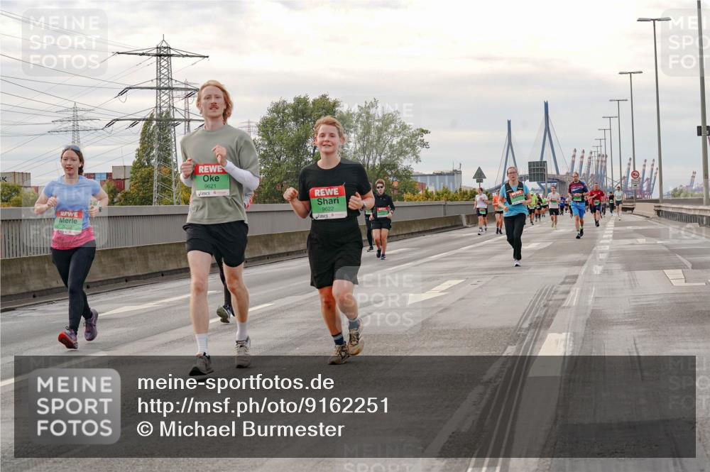 03.10.2025 - Köhlbrandbrückenlauf Michael Burmester http://msf.ph/oto/9162251 03.10.2025 16:04:22 Position 3 9621, 9622 meine-sportfotos.de