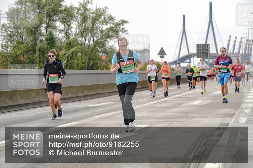 03.10.2025 - Köhlbrandbrückenlauf Michael Burmester http://msf.ph/oto/9162255 03.10.2025 16:04:24 Position 3 8193, 9117 meine-sportfotos.de