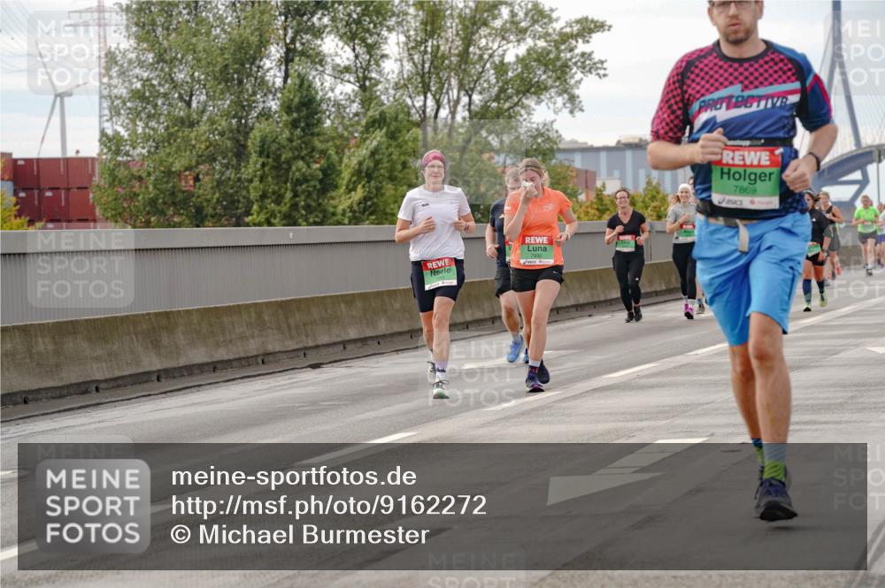 03.10.2025 - Köhlbrandbrückenlauf Michael Burmester http://msf.ph/oto/9162272 03.10.2025 16:04:32 Position 3 7869 meine-sportfotos.de