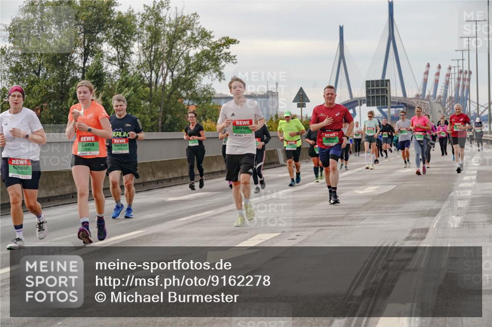 03.10.2025 - Köhlbrandbrückenlauf Michael Burmester http://msf.ph/oto/9162278 03.10.2025 16:04:35 Position 3 7931, 5, 7930, 9431 meine-sportfotos.de