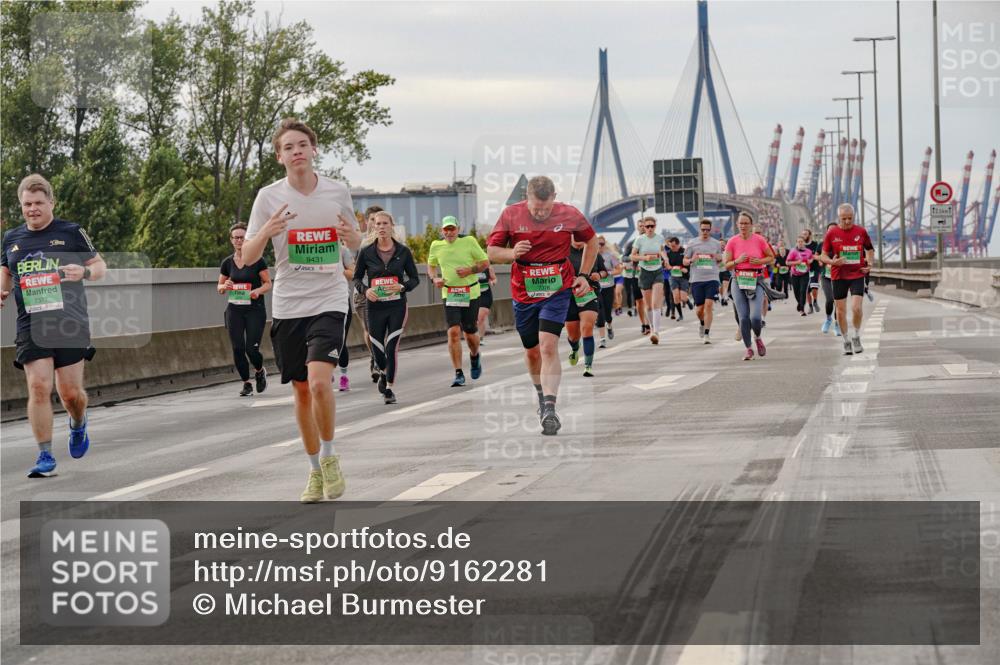 03.10.2025 - Köhlbrandbrückenlauf Michael Burmester http://msf.ph/oto/9162281 03.10.2025 16:04:37 Position 3 7377, 9431, 12 meine-sportfotos.de