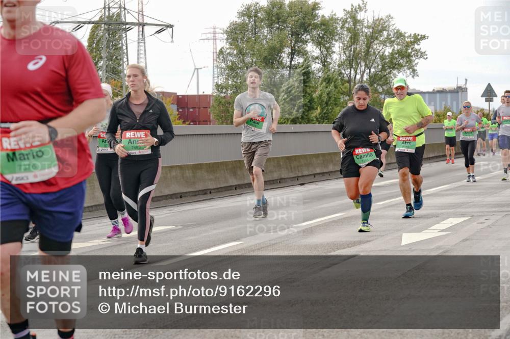 03.10.2025 - Köhlbrandbrückenlauf Michael Burmester http://msf.ph/oto/9162296 03.10.2025 16:04:45 Position 3 7376, 7493, 7785 meine-sportfotos.de