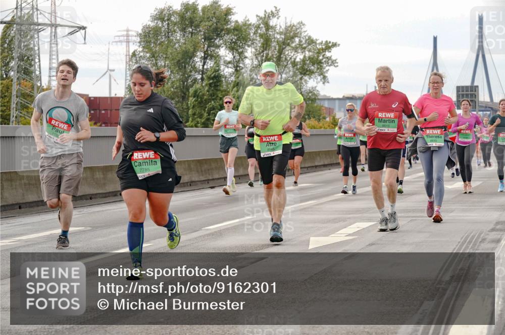 03.10.2025 - Köhlbrandbrückenlauf Michael Burmester http://msf.ph/oto/9162301 03.10.2025 16:04:46 Position 3 8128, 7785, 8615, 8845, 8810 meine-sportfotos.de
