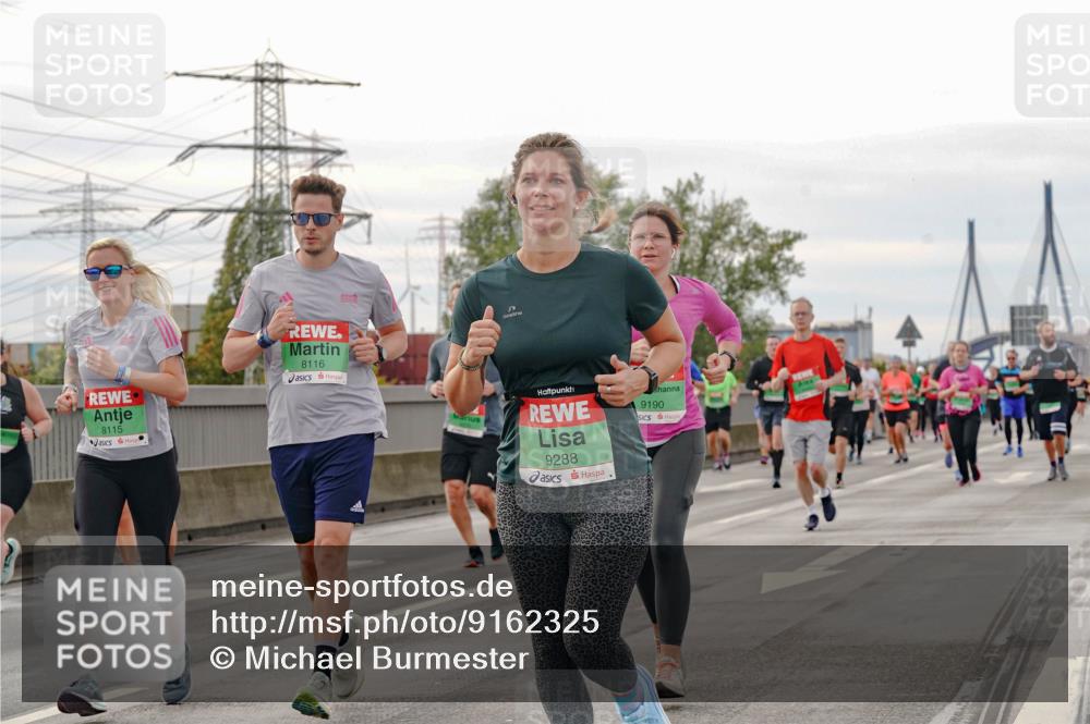 03.10.2025 - Köhlbrandbrückenlauf Michael Burmester http://msf.ph/oto/9162325 03.10.2025 16:04:55 Position 3 8115, 8116, 9288, 9190 meine-sportfotos.de