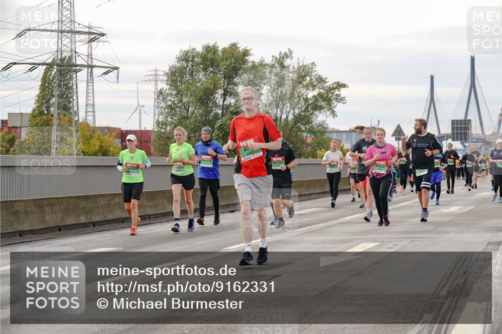03.10.2025 - Köhlbrandbrückenlauf Michael Burmester http://msf.ph/oto/9162331 03.10.2025 16:04:57 Position 3 8460 meine-sportfotos.de