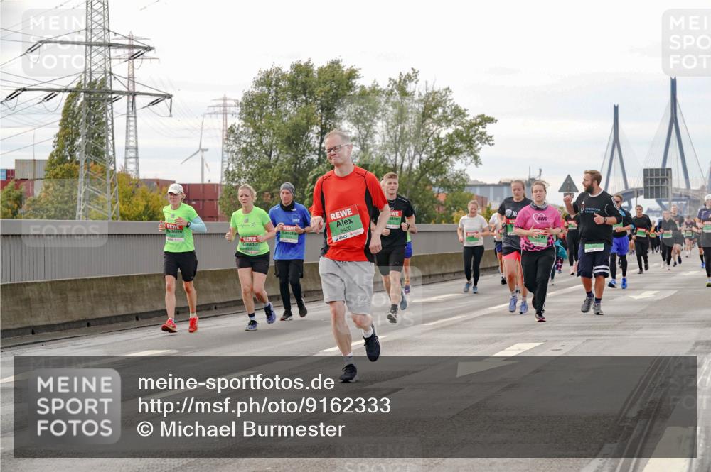 03.10.2025 - Köhlbrandbrückenlauf Michael Burmester http://msf.ph/oto/9162333 03.10.2025 16:04:58 Position 3 8460 meine-sportfotos.de