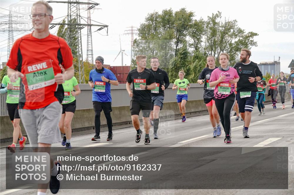 03.10.2025 - Köhlbrandbrückenlauf Michael Burmester http://msf.ph/oto/9162337 03.10.2025 16:05:00 Position 3 9547, 8460, 9245, 48, 7649 meine-sportfotos.de