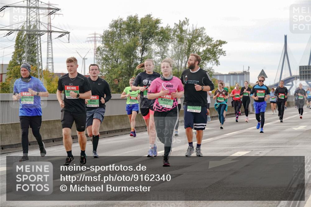03.10.2025 - Köhlbrandbrückenlauf Michael Burmester http://msf.ph/oto/9162340 03.10.2025 16:05:01 Position 3 9245, 8141, 7649, 7622 meine-sportfotos.de