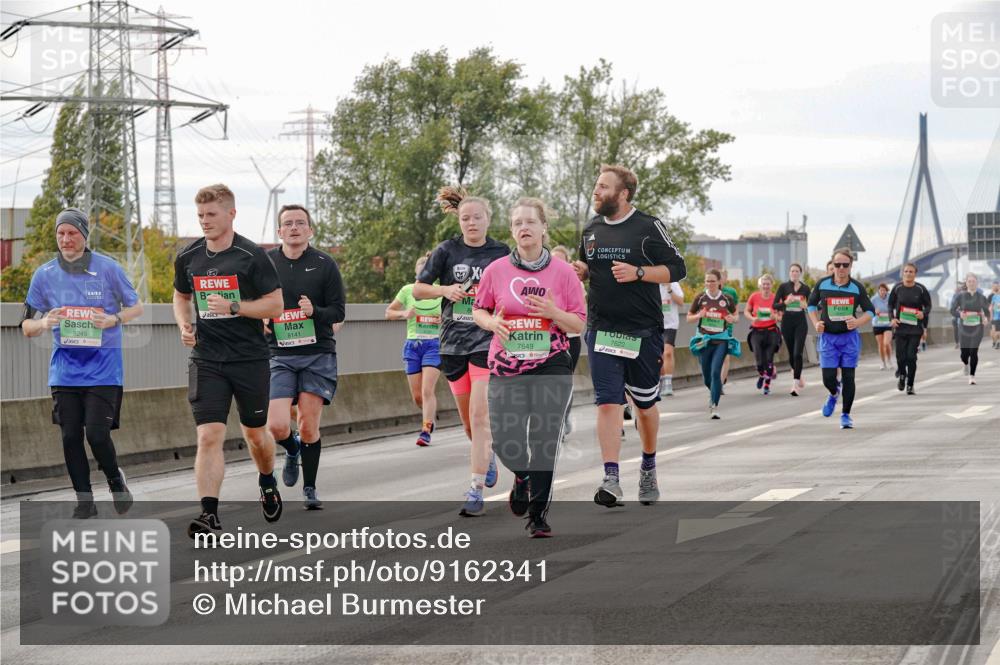 03.10.2025 - Köhlbrandbrückenlauf Michael Burmester http://msf.ph/oto/9162341 03.10.2025 16:05:01 Position 3 9245, 8141, 7649, 7622 meine-sportfotos.de